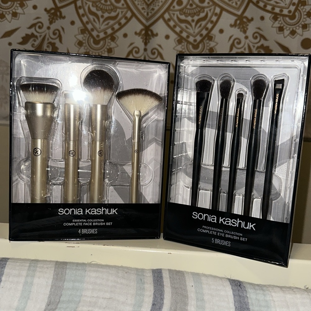 Sonia Kashuk Face Brush Set and Eye Brush Set - Picture 5 of 6